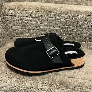 Clarks Brynn Slide Black Mule Suede NEW Size 8